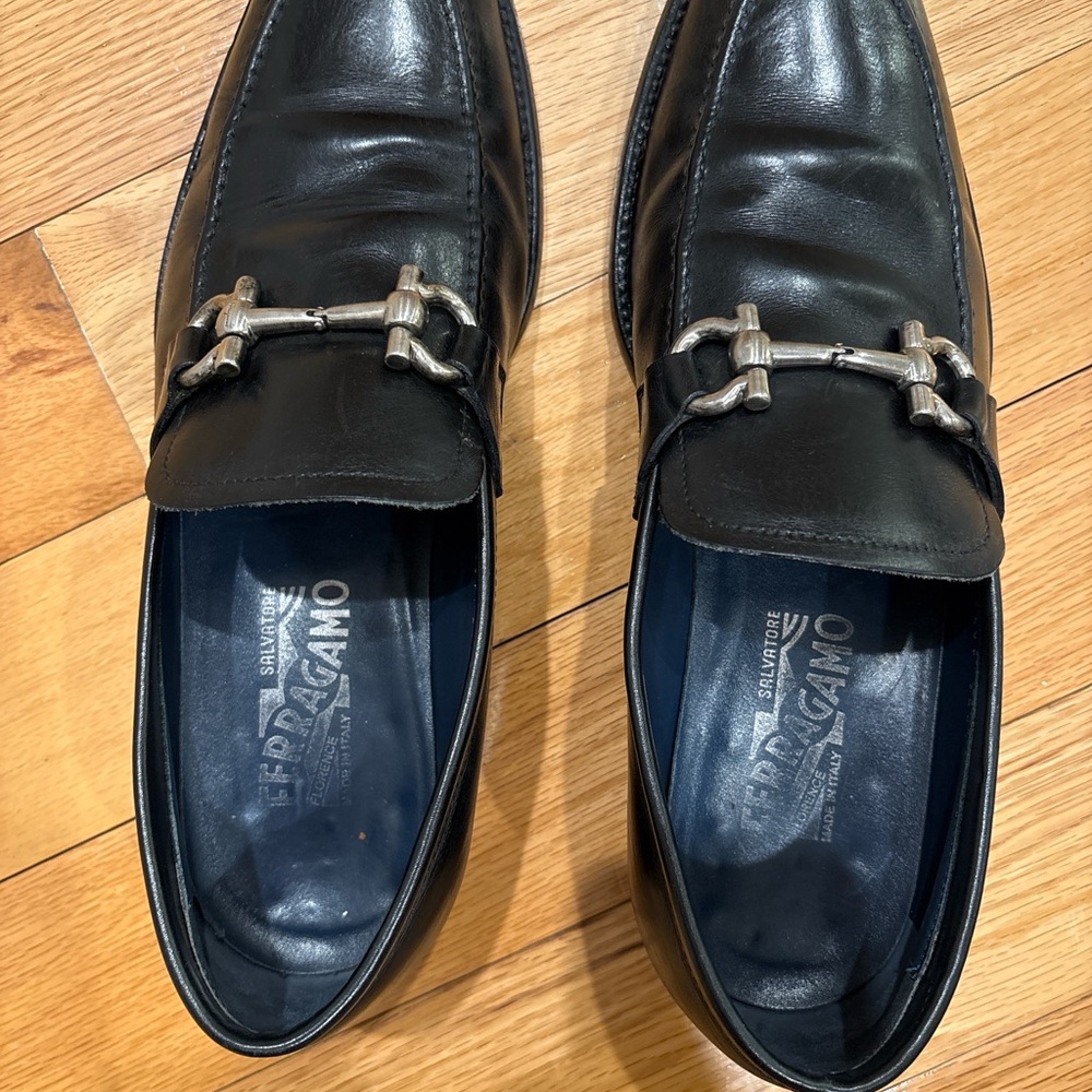Men's Black Leather Loafers - Picture 2 of 7